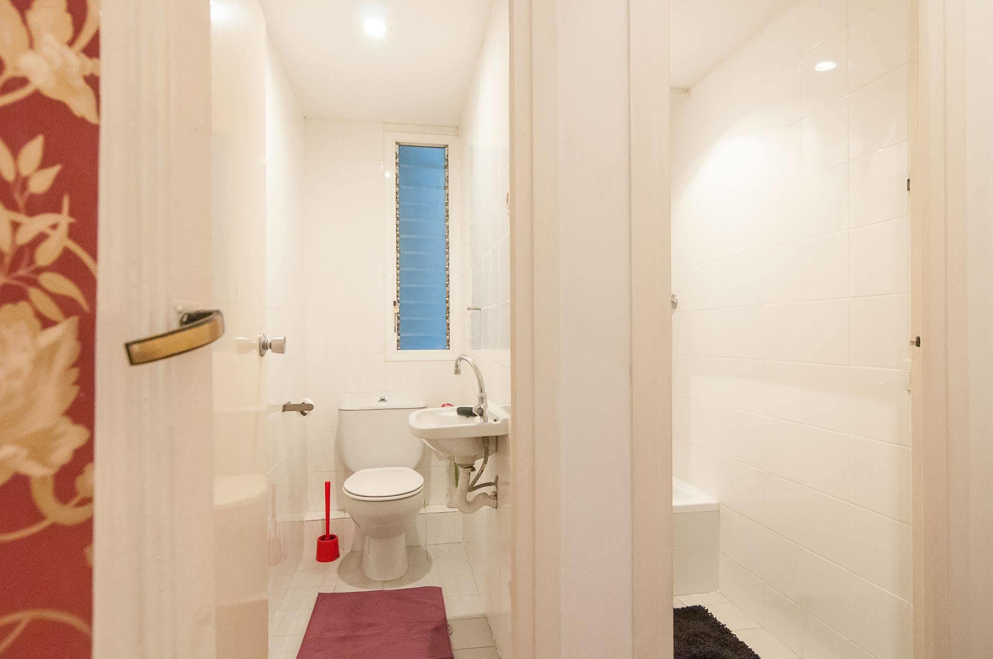 Bed and Breakfast Casa Trianon Barcellona Esterno foto