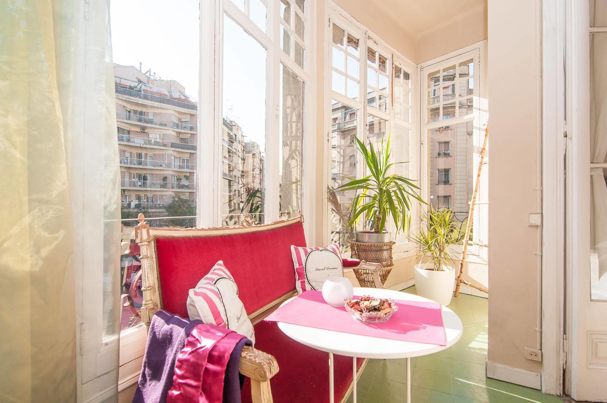 Bed and Breakfast Casa Trianon Barcellona Esterno foto